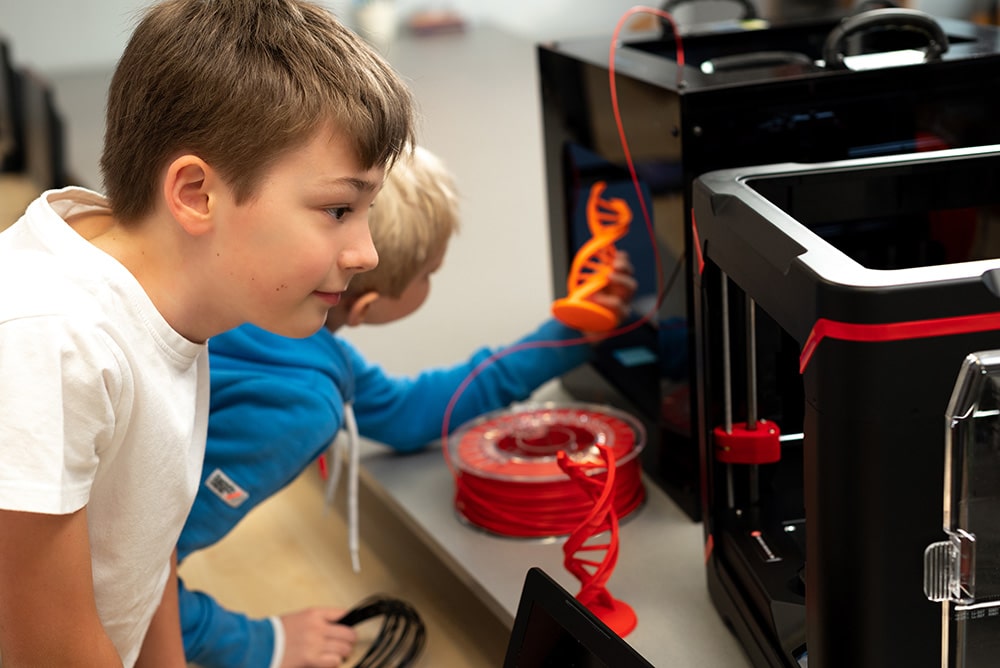 Drukarka 3D i modele Banach w sali lekcyjnej